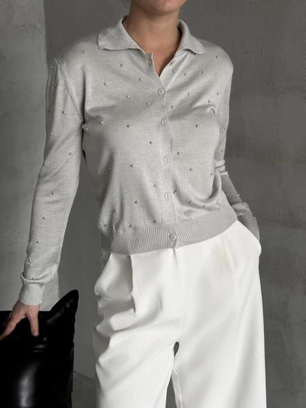 Gri Polo Yaka Mini Topçuklu Bluz - Resim 2