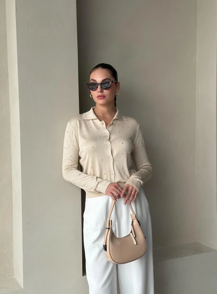 Taş Polo Yaka Mini Topçuklu Bluz - Resim 5