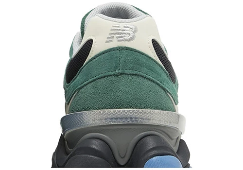 PTTAVM: New Balance 9060 Team Forest Green