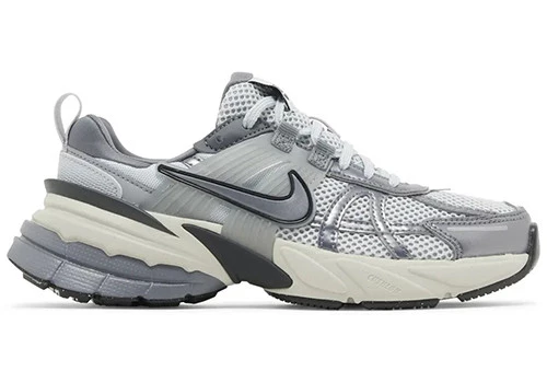 Nike V2K Run Pure Platinum ürün görseli 1
