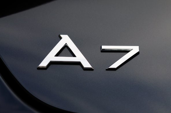AUDİ A7 BAGAJ YAZISI 4G8853741 2ZZ - Resim 2
