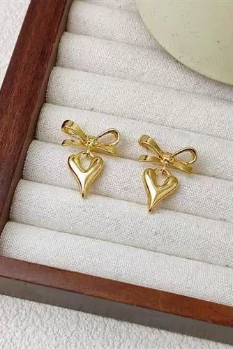 Kadın Özel Tasarım Kalp ve Kurdele Model Küpe ZYN8 ürün görseli 1