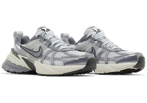 Nike V2K Run Pure Platinum - Resim 3