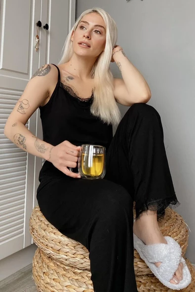 Pijamaevi Kadın Siyah Dantelli İp Askılı Örme Pijama Takımı ürün görseli 1