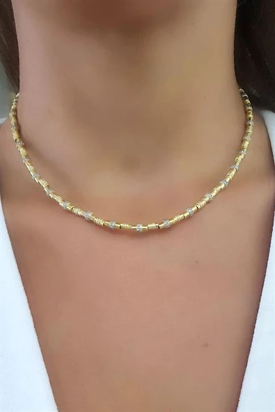 Zirkon Taş Detaylı 925Ayar Gümüş Üzerine Altın Kaplama Luxury Tasarım Trend Kolye ürün görseli 1