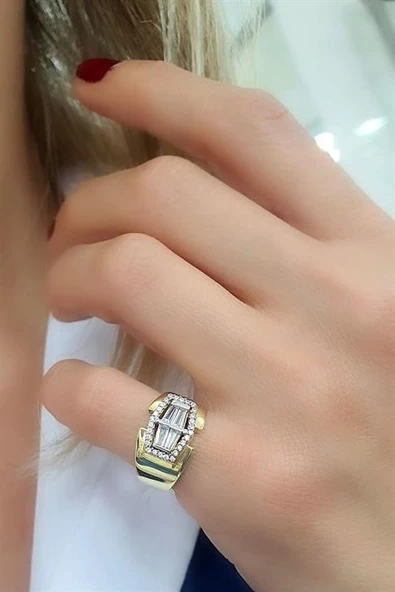 Baget Zirkon Taşlı 925Ayar Gümüş Üzerine Altın Kaplama Luxury Tasarım Ayarlanabilir Şovalye Yüzük ürün görseli 1