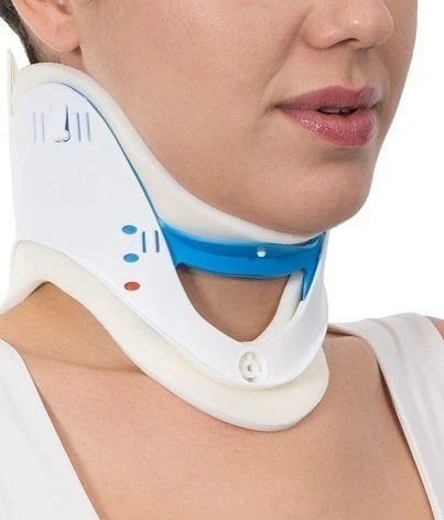 Medikaltec Acil İlk Yardım Boyunluğu 40-46 cm Medium Beden ürün görseli 1