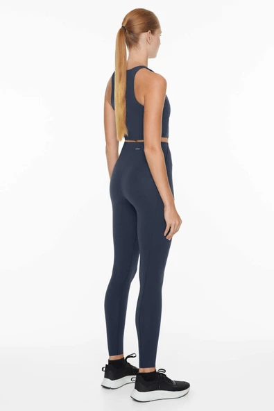 Oysho Compressive core control bilek hizasında tayt - Resim 2