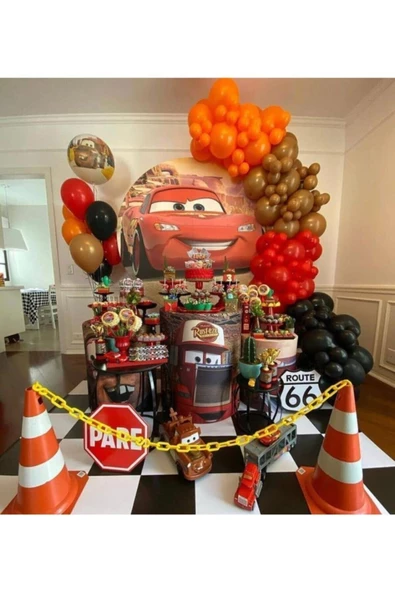 Pazariz Kırmızı Araba Balon Konsept ürün görseli 1
