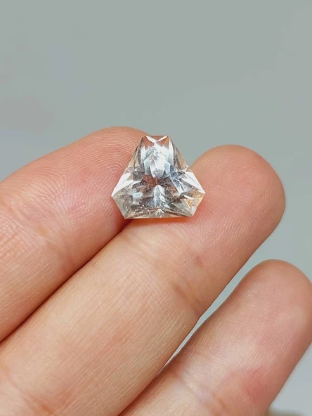 Topaz Taşı Trilliant Kesim (Ortalama 6.5 karat) (55562) ürün görseli 1