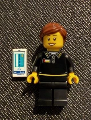 Orjinal Lego Minifigür Lego Store Employee Female ürün görseli 1