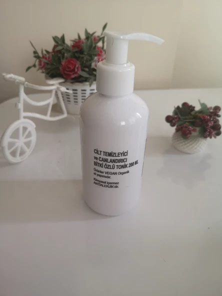 ORGANICYOU CİLT TEMİZLEYİCİ ve CANLANDIRICI BİTKİ ÖZLÜ TONİK 200 ML ürün görseli 1