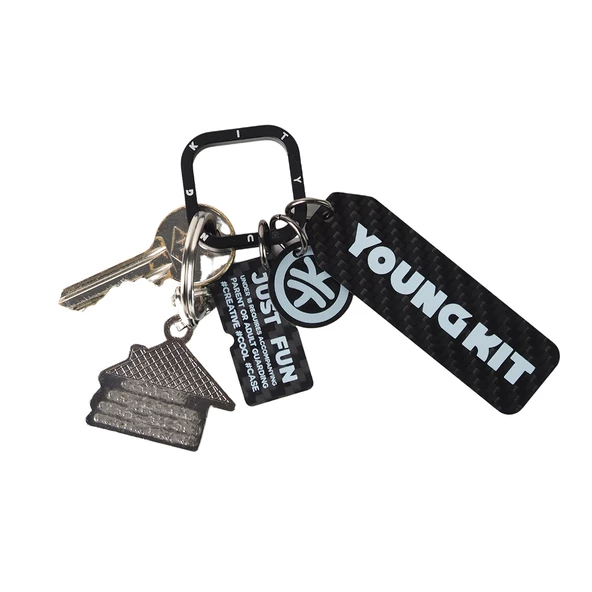 Youngkit YoungKit Karbon Fiber Görünümlü Logolu Anahtarlık ürün görseli 1
