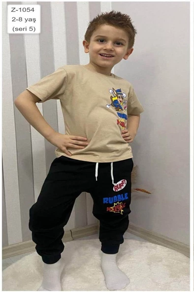 KAREKTER BASKILI MEVSİMLİK 2/8 YAŞ EŞOFMAN TAKIM ürün görseli 1