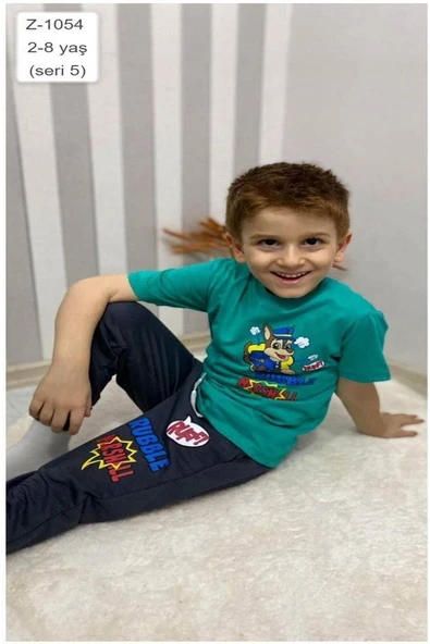 KAREKTER BASKILI MEVSİMLİK 2/8 YAŞ EŞOFMAN TAKIM ürün görseli 1