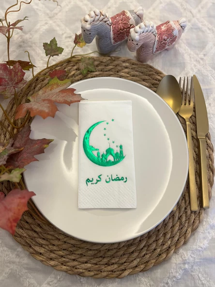 Yeşil Yaldızlı Beyaz Ay Desenli Arapça Ramadan Kerim Garson Katlama Peçete 16 lı ürün görseli 1