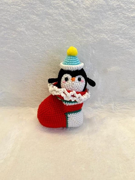 Yılbaşı Çorapta Penguş Amigurumi Organik Oyuncak ürün görseli 1