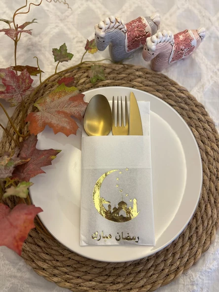 Gold Yaldızlı Beyaz Arapça Ay Desenli Ramadan Mübarek Cepli Peçete 12 lı 40x40 ürün görseli 1