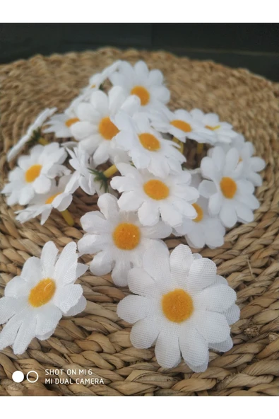 Sermet Süs Dünyası Papatya Kafası Mini Çiçek Kumaş Süsleme Papatyası 50'li Paket ürün görseli 1