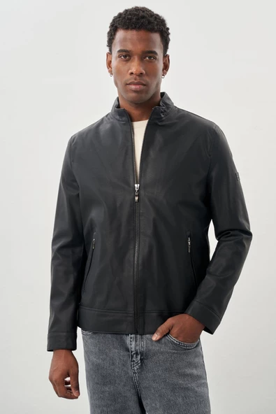 Siyah Suni Deri Hakim Yaka Düz Yırtmaçsız Tam Astar Slim Fit Casual Deri Mont 1038245152 ürün görseli 1