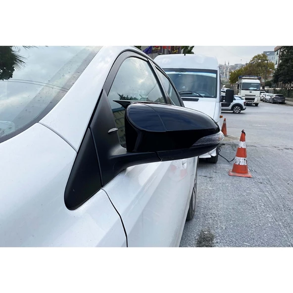 Corolla Batman Ayna Kapağı Piano Black / 2013-2018 ürün görseli 1