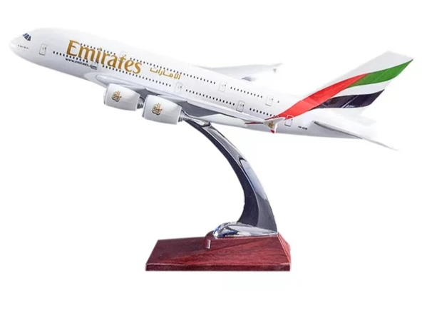 HEDİYELİK-MAKET UÇAKLAR-UAE-ÖLÇEK : 1:200 36 CM-JA380UAE ürün görseli 1