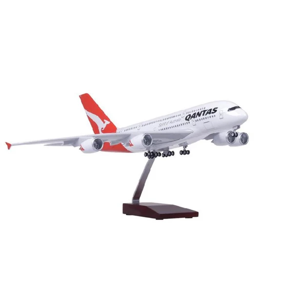 HEDİYELİK-MAKET UÇAKLAR-QANTAS-ÖLÇEK : 1:162 45 CM-JA380Q ürün görseli 1