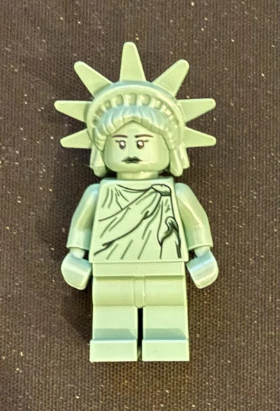Orjinal Lego Minifigür Statue Of Liberty with Pant ürün görseli 1