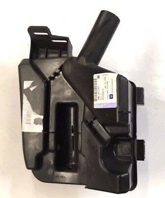 Opel Astra K Silecek Su Deposu Gm,39155356 ürün görseli 1