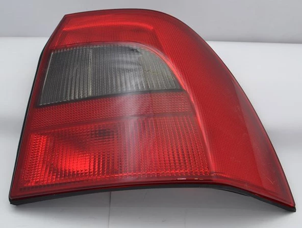 Opel Vectra Sağ Stop (1999-2002) 1.6, 1.8, 2.0, 2.0 DTI, 2.0 DTH 1223244 ürün görseli 1