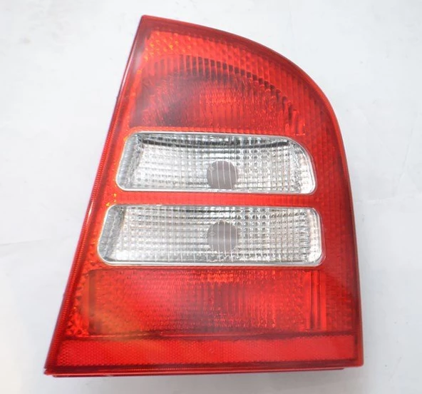 Skoda Octavia Sağ Stop (2000-2004) 1.6, 1.9 TDI 1U6945112C ürün görseli 1