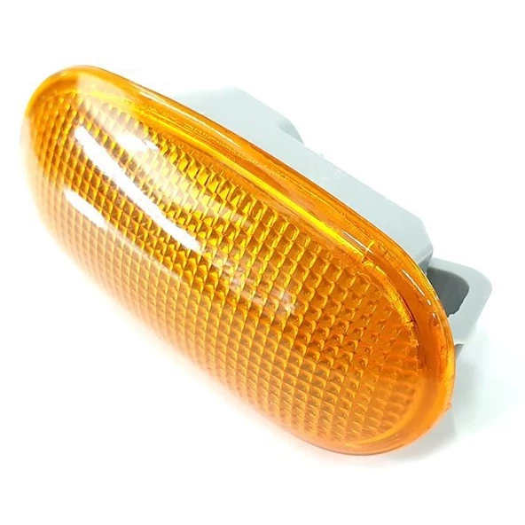 Mitsubishi L200 Çamurluk Sinyali (2003-2006) 2.5 8351A004 ürün görseli 1