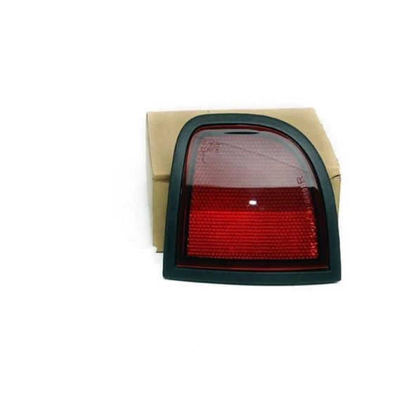 Mitsubishi L200 Arka Tampon Reflektörü (2005-2013) 2.5 8355A016 ürün görseli 1