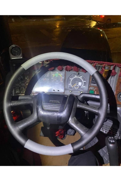 DİKİŞLİ DİREKSİYON KILIFI GRİ SİYAH-SİYAH DİKİŞLİ SCANIA TIR İÇİN ürün görseli 1
