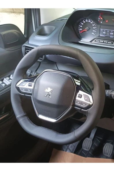 DİKİŞLİ DİREKSİYON KILIFI DAMARLI SİYAH DERİ/DİKİŞLİ PEUGEOT 3008 ürün görseli 1