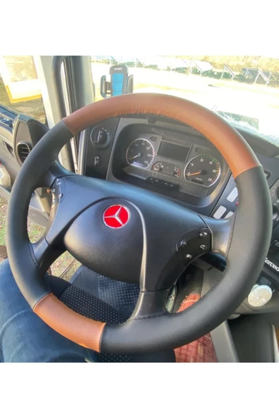 DİKİŞLİ DİREKSİYON KILIFI TABA/SİYAH DERİ SİYAH DİKİŞLİ MERCEDES ürün görseli 1