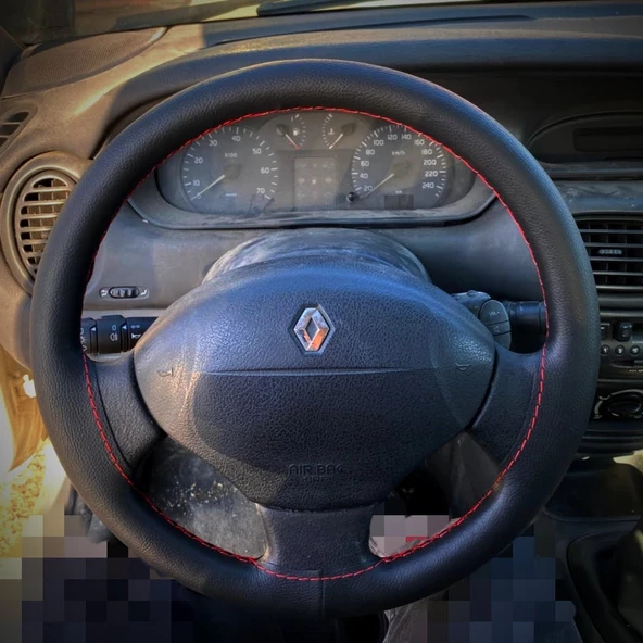 DİKİŞLİ DERİ DİREKSİYON KILIFI SİYAH DERİ KIRMIZI DİKİŞLİ RENAULT MEGANE 1 İÇİN ürün görseli 1