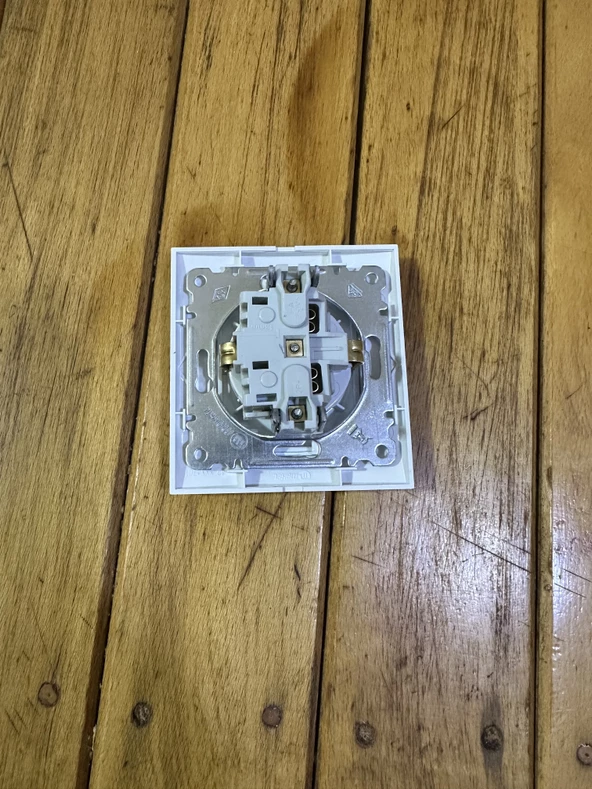 1 adet makel elektirik prizi - Resim 3
