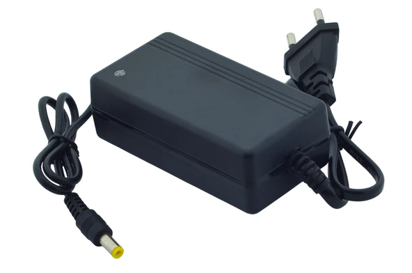 AC DC  DLL-K202000 100-240V 50/60Hz 0,8A Kamera Adaptörü ürün görseli 1