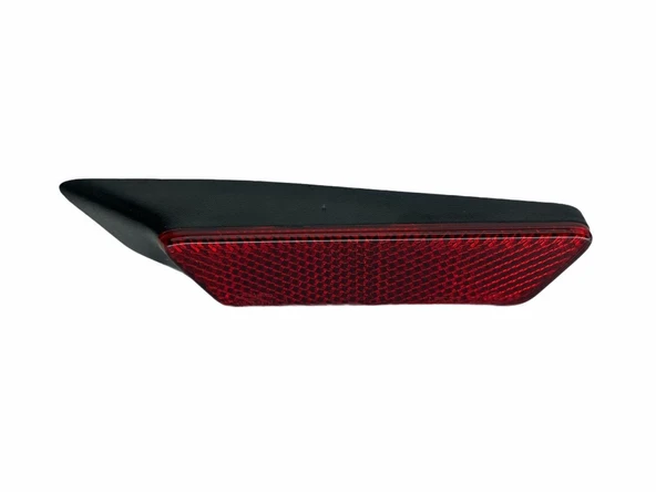 Bajaj Dominar D 250 Arka Çamurluk Reflektörü Sağ ürün görseli 1