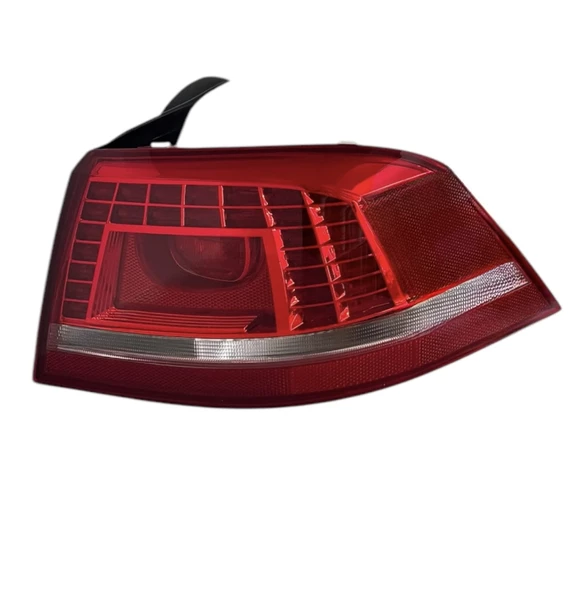 STOP PASSAT B7 11-14 DIŞ RH (LEDLİ) ürün görseli 1