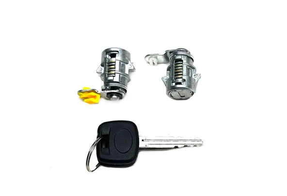 KİLİT KAPI HİLUX LN145 98-05/LN85 90-96 ürün görseli 1
