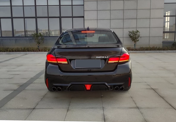 5 SERISI F10 IÇIN UYUMLU G30 LCI LED STOP TAKIMI ürün görseli 1