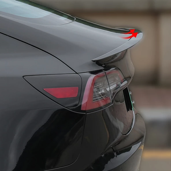 TESLA MODEL Y SPOILER  (PIANO BLACK) ürün görseli 1