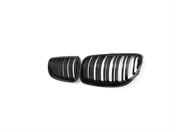 3 SERISI E92 2010-2013 IÇIN UYUMLU M3 GÖRÜNÜM PANJUR (CIFT CIZGI BÖBREK) PIANO BLACK (MAKYAJLI KASA) ürün görseli 1