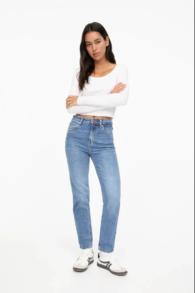 Pull & Bear Comfort mom jean ürün görseli 1