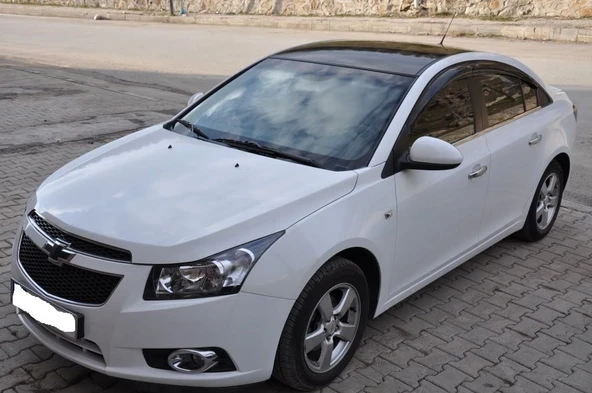Boğaziçi Chevrolet cruze hb cam rüzgarlığı mugen 4.lü ürün görseli 1