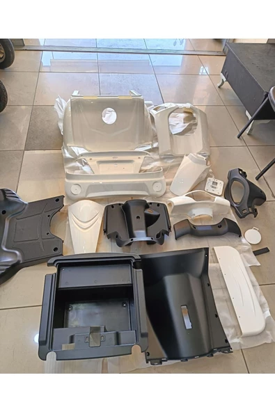 3 TEKERLEKLİ ELEKTRİKLİ MOTOR GRENAJ SETİ 16 PARÇA BEYAZ (TEK KİŞİLİK) ürün görseli 1