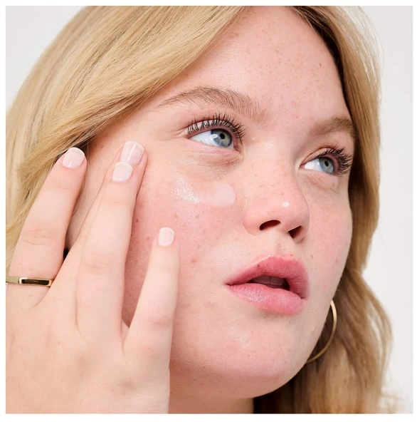 Benefit Cosmetics The Porefessional Matte Primer - Mattifying Pore Primer 22 Ml - Resim 2