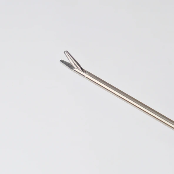 Laparoskopik Düz Needle Holder - Plastik Saplı - PraticMed ürün görseli 1